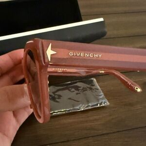 Givenchy Pink/Rust Colored Sunglasses Style GV 7024/F/S GGXHA 53020